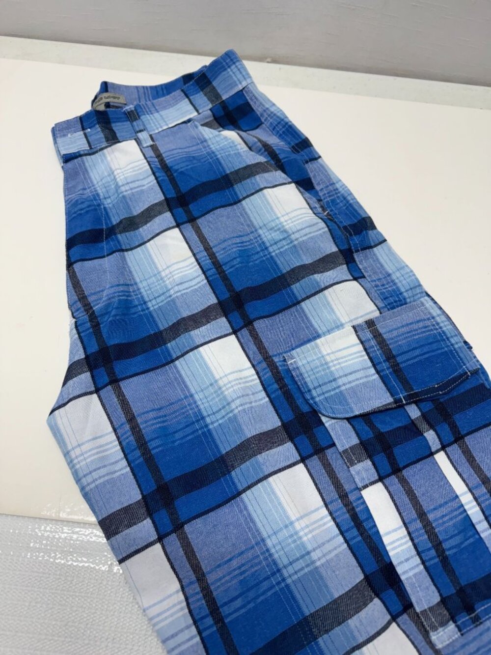 Vtg. Mens Long Skateboard Shorts Sz 32 Blue Plaid